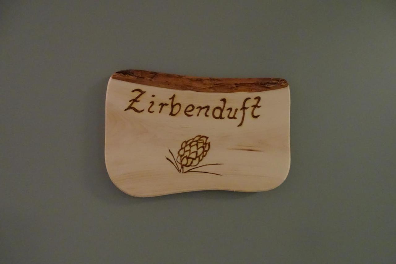 Appartement Zirbenduft Ferienhaus Fuenf Sinne Dobriach Exterior photo